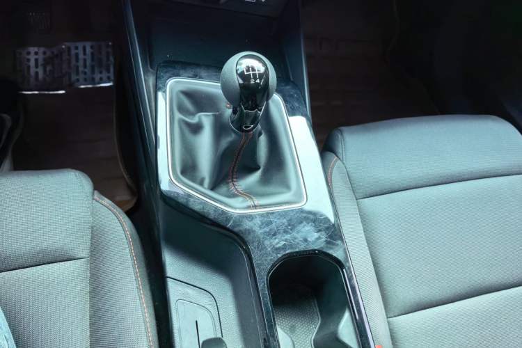 Used MG 5 2023 180 DVVT Manual Fashion Edition Gear Lever