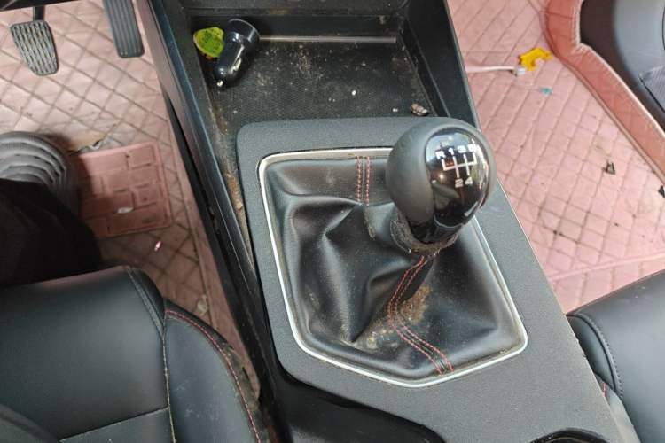 Used MG 5 2023 180 DVVT Manual Luxury Edition Gear Lever