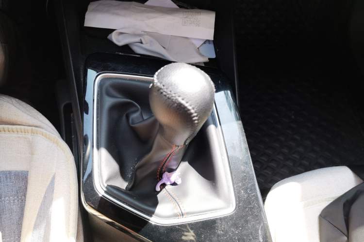 Used MG 5 2023 180 DVVT Manual Fashion Edition Gear Lever