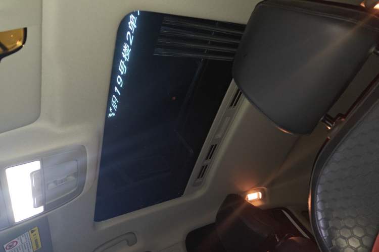 Used MG 5 2023 180 DVVT CVT Luxury Edition Headliner