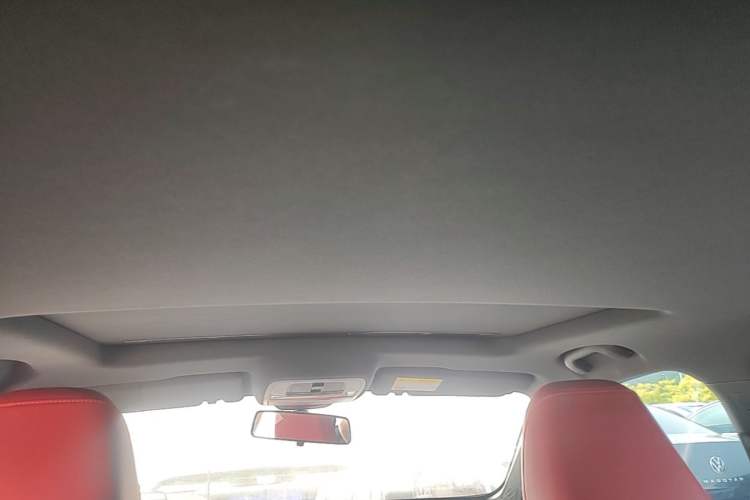 Used MG 5 2023 180 DVVT CVT Luxury Edition Headliner