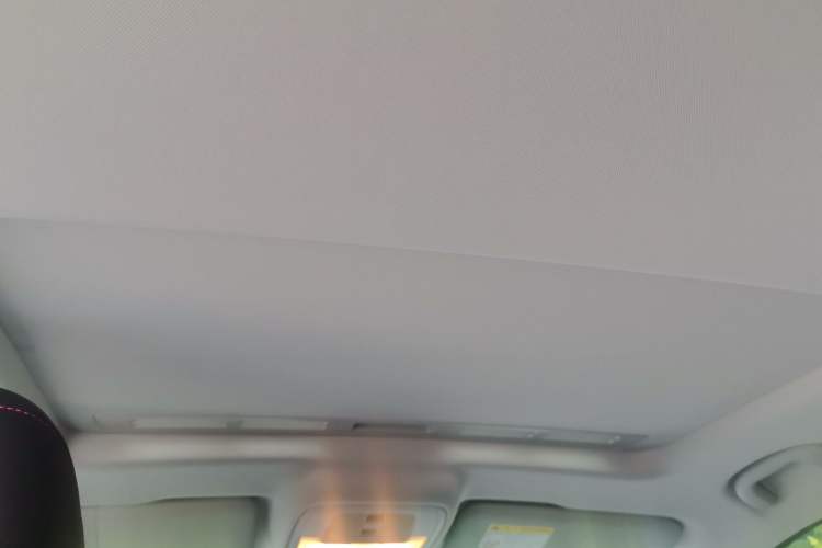 Used MG 5 2023 180 DVVT CVT Luxury Edition Headliner