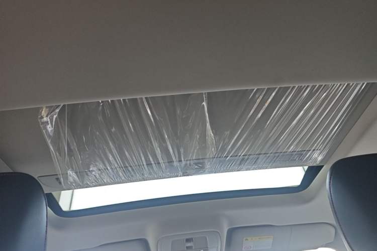 Used MG 5 2023 180 DVVT CVT Luxury Edition Headliner