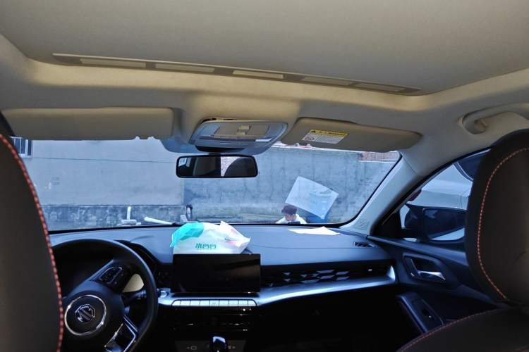Used MG 5 2023 180 DVVT CVT Luxury Edition Headliner