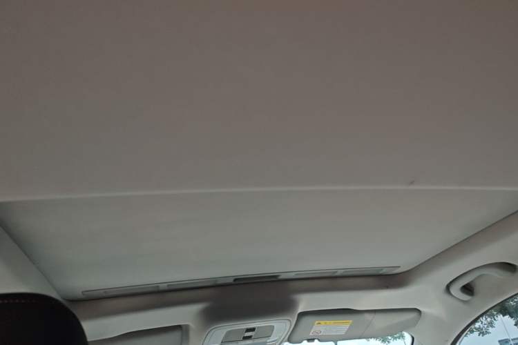 Used MG 5 2023 180 DVVT CVT Luxury Edition Headliner