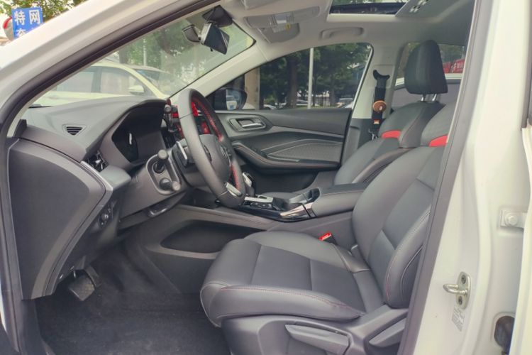 Used MG 5 2023 300TGI DCT Deluxe Edition Interior 2