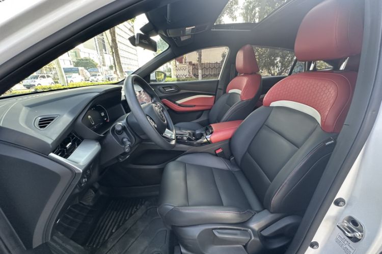 Used MG 5 2023 180 DVVT CVT Luxury Edition Interior 2