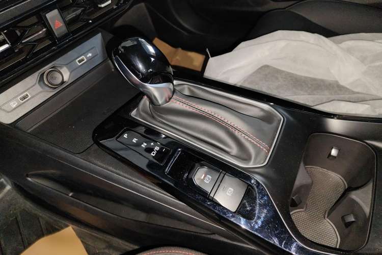 Used MG 5 2023 180 DVVT CVT Fashion Edition Interior 3