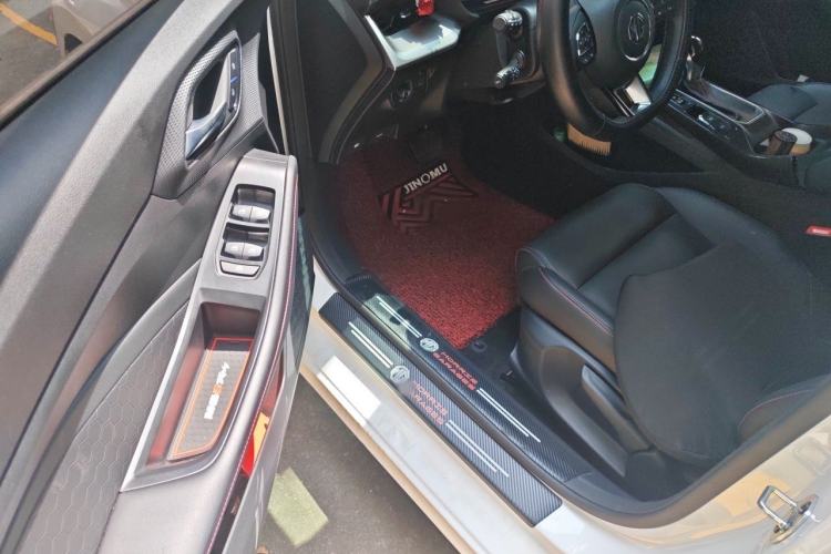 Used MG 5 2023 180 DVVT CVT Luxury Edition Interior 3