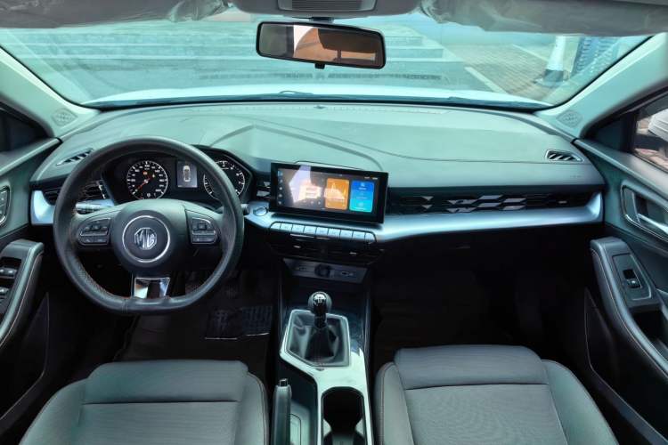 Used MG 5 2023 180 DVVT Manual Fashion Edition Interior 3
