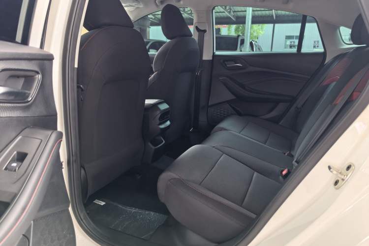 Used MG 5 2023 180 DVVT Manual Fashion Edition Interior 3