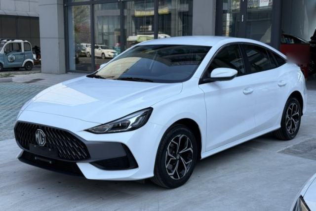 Used MG 5 2023 180 DVVT Manual Fashion Edition