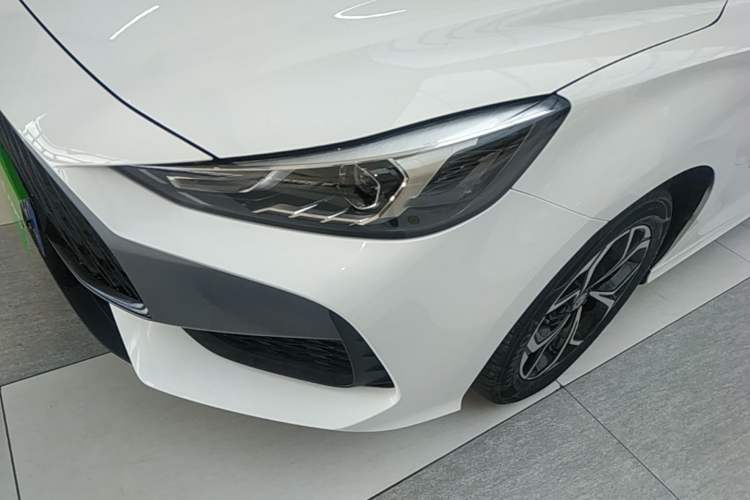 Used MG 5 2023 180 DVVT CVT Luxury Edition Left Front Headlight