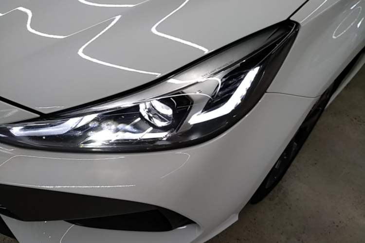 Used MG 5 2023 180 DVVT CVT Luxury Edition Left Front Headlight