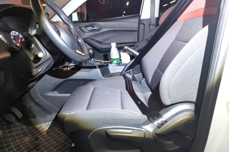 Used MG 5 2023 180 DVVT Manual Fashion Edition Left Front Seat
