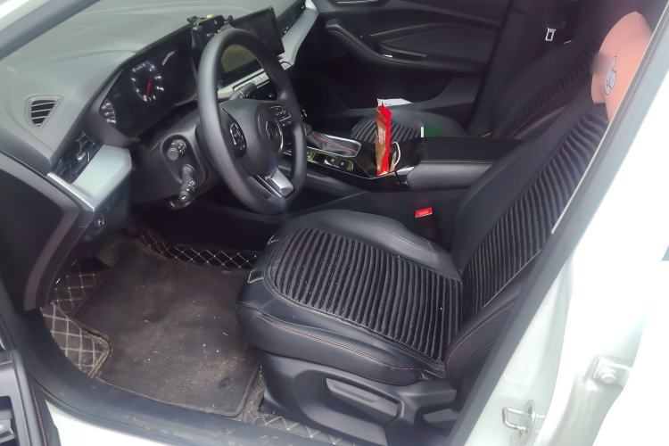 Used MG 5 2023 180 DVVT CVT Luxury Edition Left Front Seat