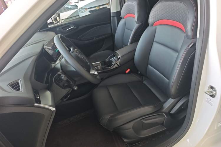 Used MG 5 2023 180 DVVT CVT Luxury Edition Left Front Seat