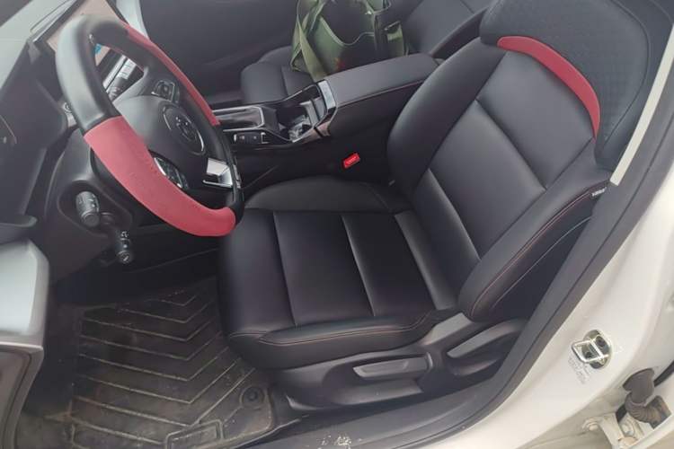 Used MG 5 2023 180 DVVT CVT Luxury Edition Left Front Seat
