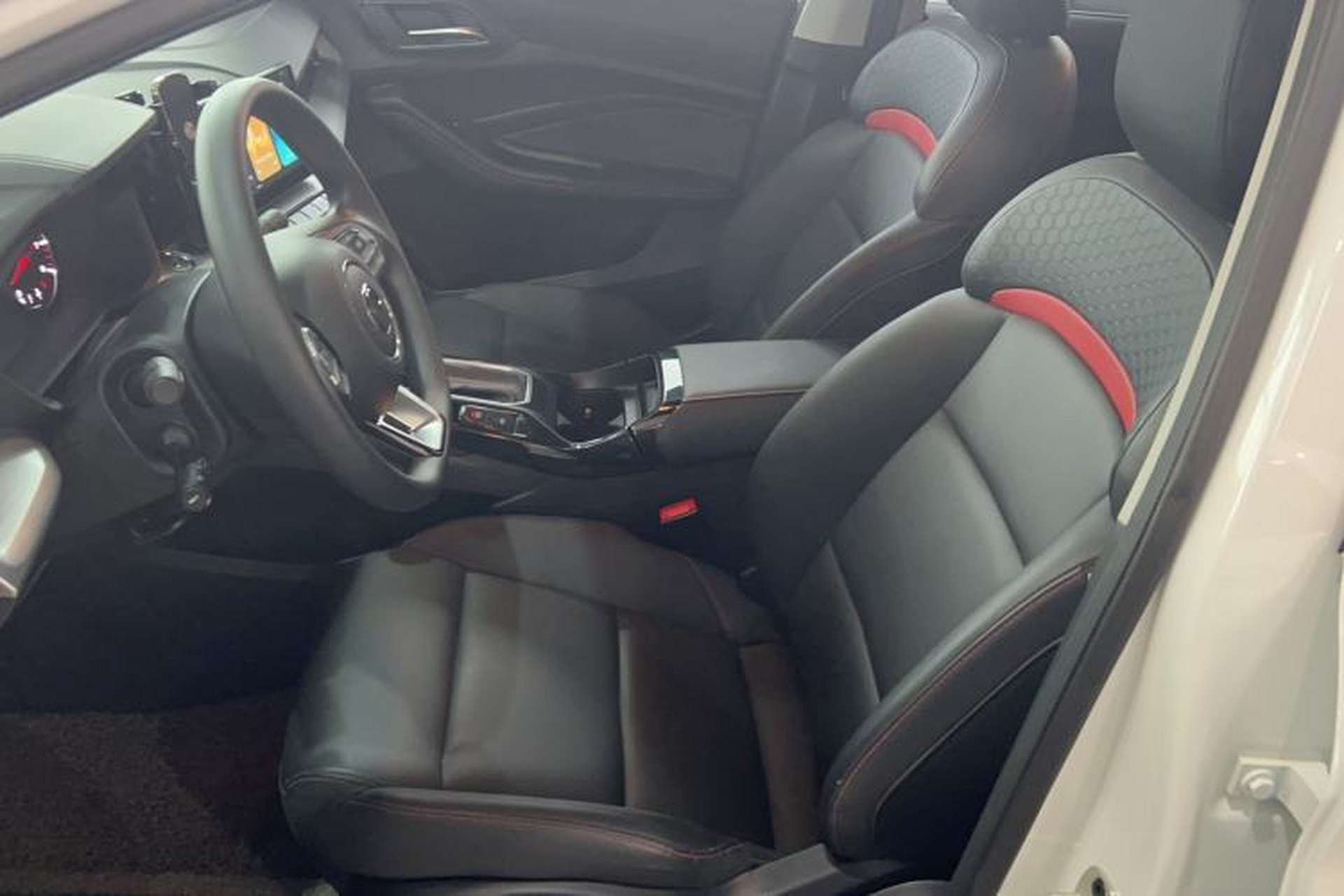 Used MG 5 2023 180 DVVT CVT Fashion Edition Left Front Seat