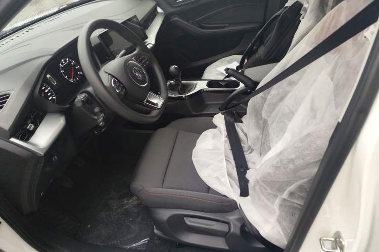 Used MG 5 2023 Facelift Model 180DVVT Manual Fashion Edition Left Front Seat