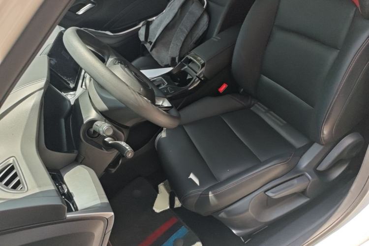 Used MG 5 2023 180 DVVT CVT Luxury Edition Left Front Seat