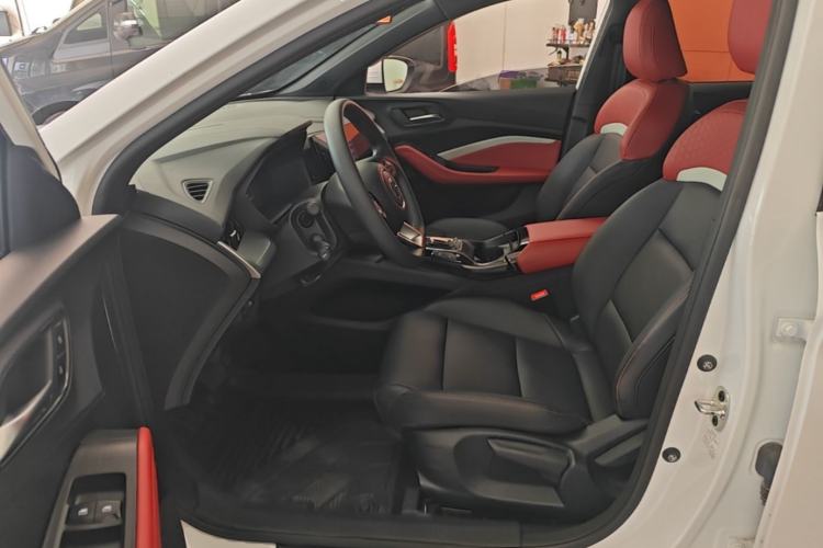 Used MG 5 2023 180 DVVT CVT Luxury Edition Left Front Seat