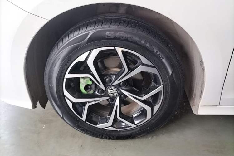 Used MG 5 2023 180 DVVT CVT Fashion Edition Left Front Wheel Hub