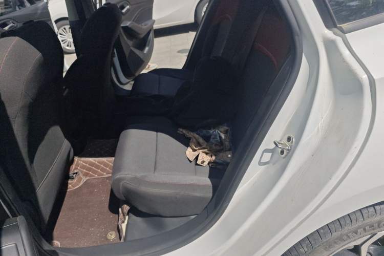 Used MG 5 2023 180 DVVT Manual Fashion Edition Left Rear Seat