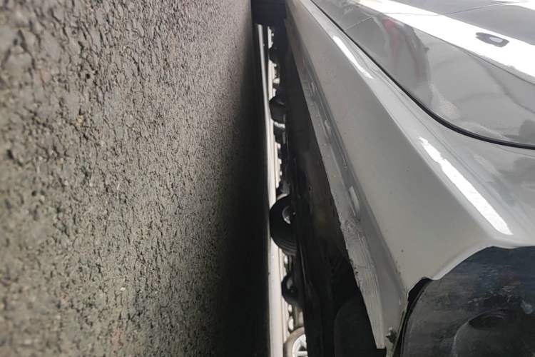 Used MG 5 2023 180 DVVT CVT Luxury Edition Left Side Sill