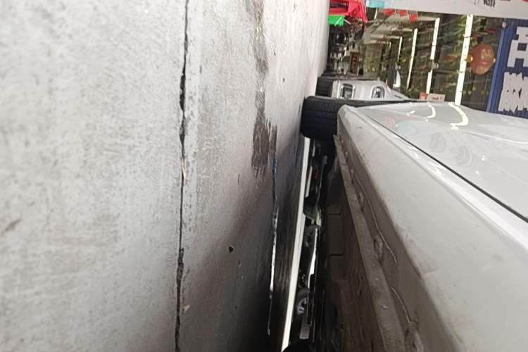 Used MG 5 2023 180 DVVT CVT Flagship Edition Left Side Sill
