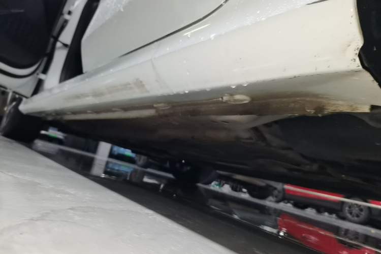 Used MG 5 2023 180 DVVT CVT Luxury Edition Left Side Sill