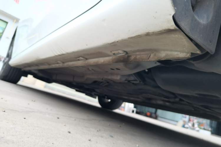 Used MG 5 2023 180 DVVT CVT Luxury Edition Left Side Sill
