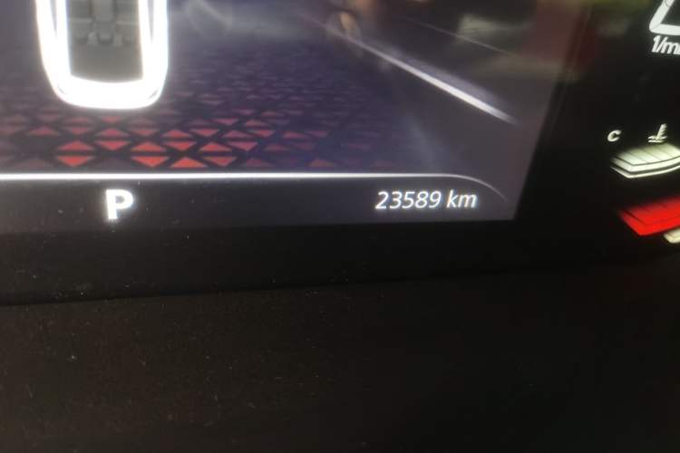 Used MG 5 2023 180 DVVT CVT Luxury Edition Odometer Close Up