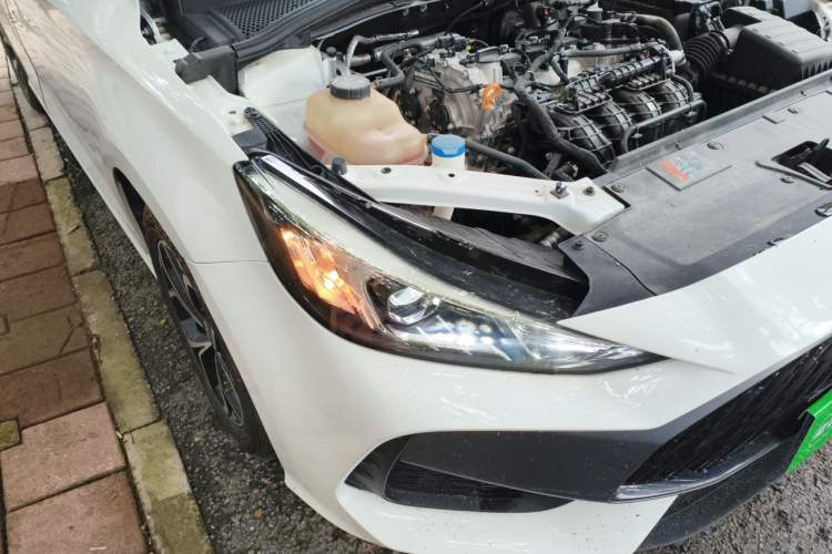 Used MG 5 2023 180 DVVT CVT Fashion Edition Right Front Headlight