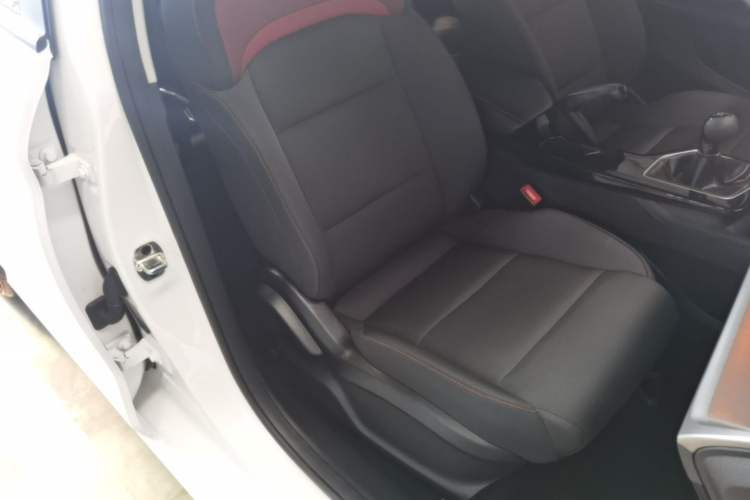 Used MG 5 2023 180 DVVT Manual Fashion Edition Right Front Seat