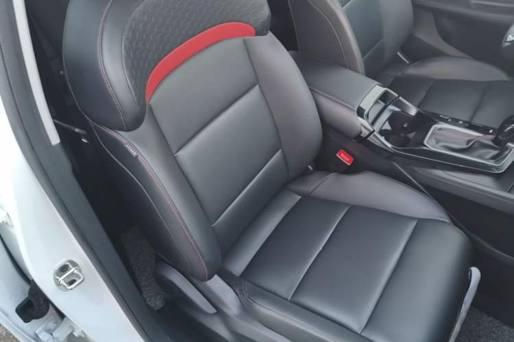 Used MG 5 2023 180 DVVT CVT Fashion Edition Right Front Seat
