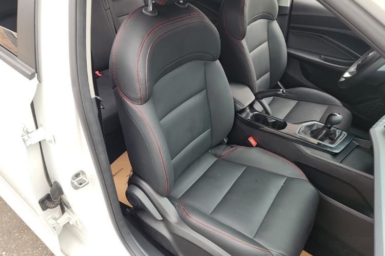 Used MG 5 2023 180 DVVT Manual Fashion Edition Right Front Seat