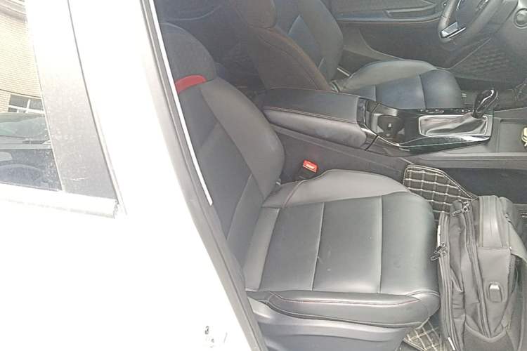 Used MG 5 2023 180 DVVT CVT Flagship Edition Right Front Seat