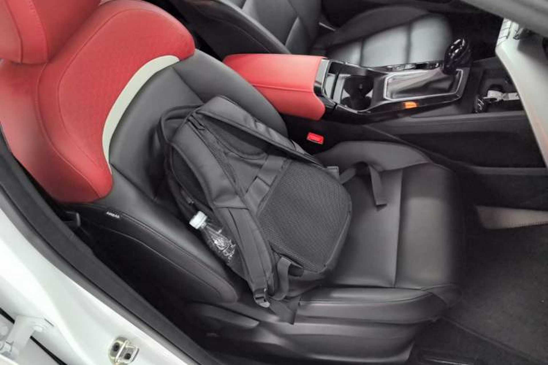 Used MG 5 2023 180 DVVT CVT Luxury Edition Right Front Seat