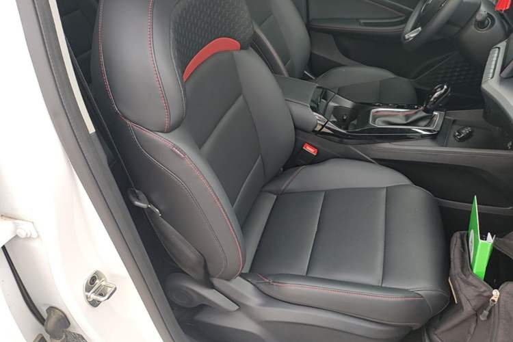Used MG 5 2023 180 DVVT CVT Fashion Edition Right Front Seat