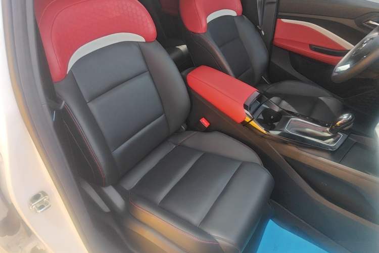 Used MG 5 2023 180 DVVT CVT Luxury Edition Right Front Seat