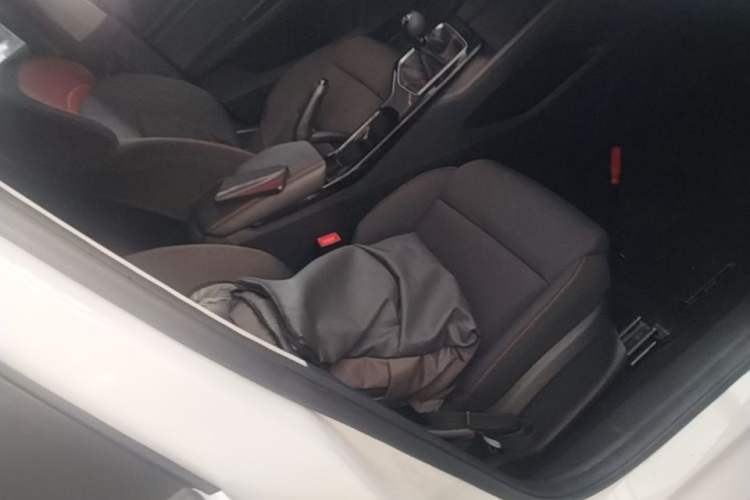 Used MG 5 2023 180 DVVT Manual Fashion Edition Right Front Seat