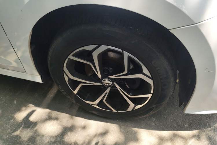Used MG 5 2023 180 DVVT Manual Fashion Edition Right Front Wheel Hub