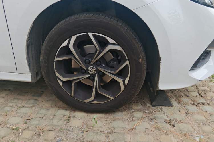 Used MG 5 2023 180 DVVT Manual Fashion Edition Right Front Wheel Hub