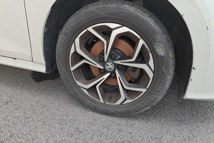 Used MG 5 2023 180 DVVT Manual Luxury Edition Right Front Wheel Hub
