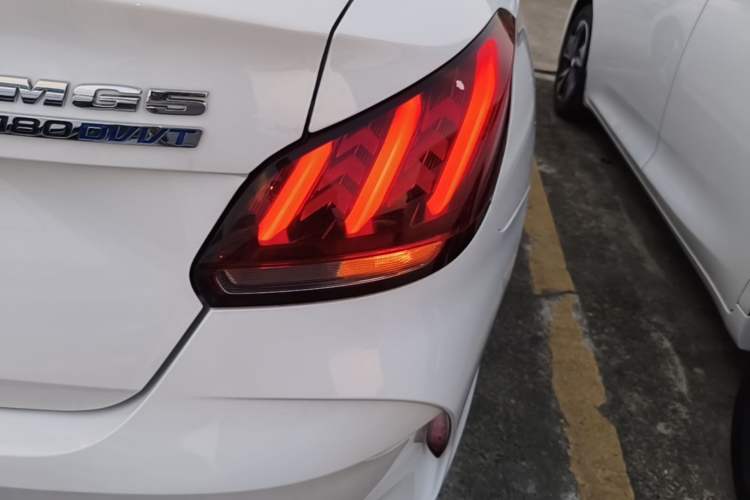 Used MG 5 2023 180 DVVT CVT Fashion Edition Right Rear Taillight