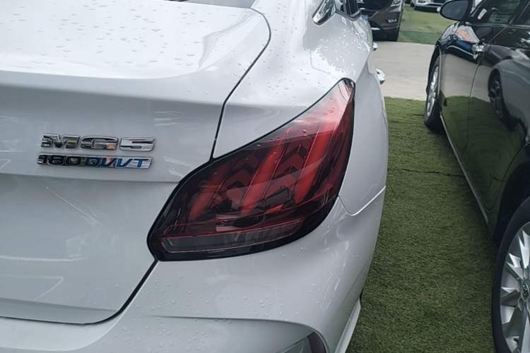 Used MG 5 2023 180 DVVT Manual Fashion Edition Right Rear Taillight