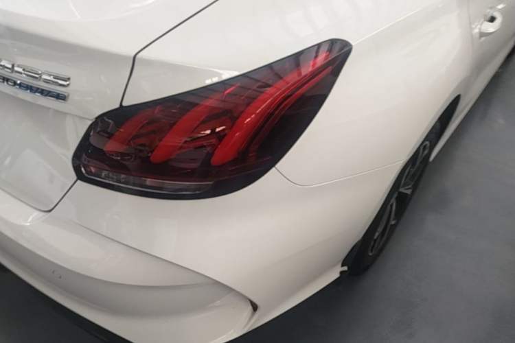 Used MG 5 2023 180 DVVT Manual Fashion Edition Right Rear Taillight