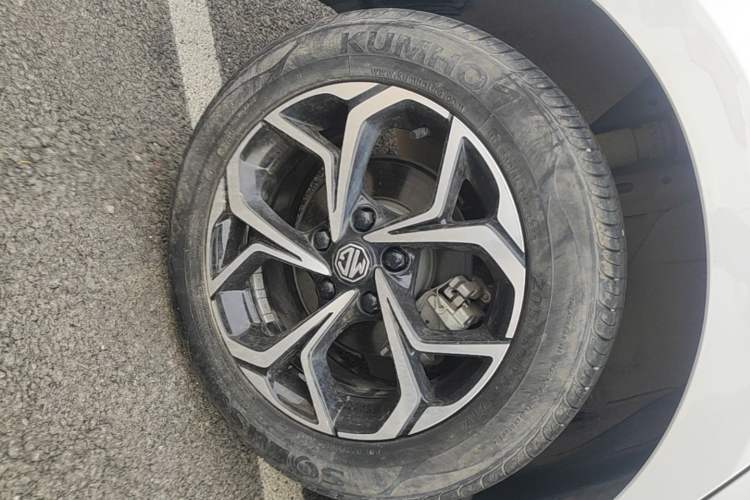 Used MG 5 2023 180 DVVT CVT Luxury Edition Right Rear Wheel Hub