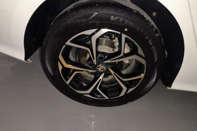 Used MG 5 2023 180 DVVT Manual Fashion Edition Right Rear Wheel Hub